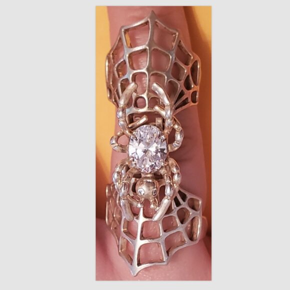 Sterling Silver Spider Web Full-Finger Ring – Statement Jewelry, BERRICLE - Picture 14 of 14